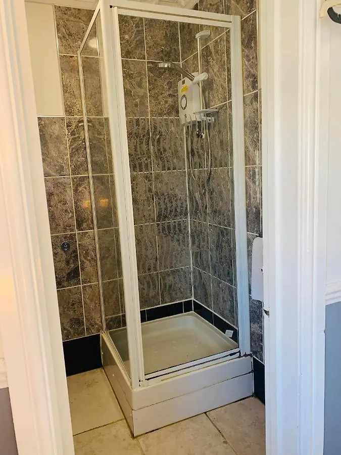 Circle Guest House Bed Only Southampton